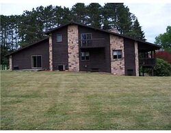 Pre-foreclosure in  MOUNT AIR RD New Castle, PA 16102