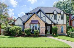 Pre-foreclosure in  YELLOWSTONE DR New Orleans, LA 70131