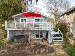 Pre-foreclosure in  CENTRAL DR Lake Orion, MI 48362