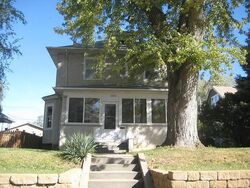 Pre-foreclosure in  S 32ND AVE Omaha, NE 68105
