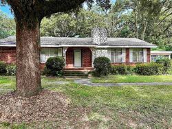Pre-foreclosure in  PACE PKWY Mobile, AL 36693