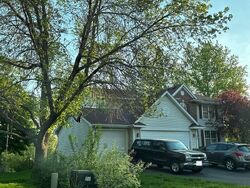 Pre-foreclosure in  SUMMERFIELD DR Chanhassen, MN 55317
