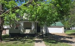 Pre-foreclosure in  W PIKE ST Osakis, MN 56360