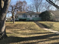 Pre-foreclosure in  7TH AVE E Shakopee, MN 55379