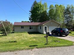  Haddix Blvd, Barryton MI