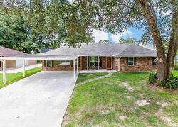 Pre-foreclosure in  CONNIE DR Denham Springs, LA 70726