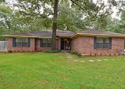 Pre-foreclosure in  MILLER DR Keithville, LA 71047