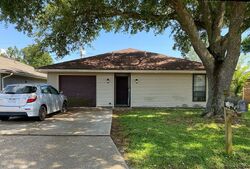 Pre-foreclosure in  RIVER POINT DR Destrehan, LA 70047
