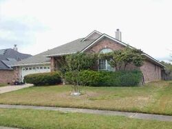 Pre-foreclosure in  ROSEMEAD CIR Bossier City, LA 71111