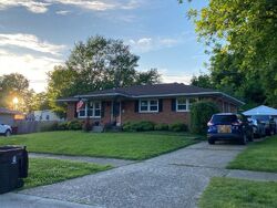 Pre-foreclosure in  BREITENSTEIN AVE Louisville, KY 40213