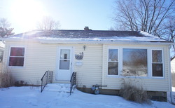 Pre-foreclosure in  HANKES AVE Aurora, IL 60505