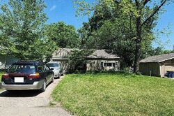  Maple St, Mission KS