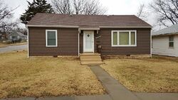  S E St, Herington KS