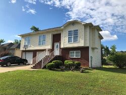 Pre-foreclosure in  WOODHILL COVE DR Bessemer, AL 35022