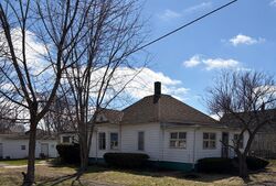  S Chicago Ave, Ladd IL