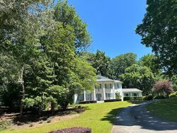 Pre-foreclosure in  FAIR OAKS MNR Atlanta, GA 30327