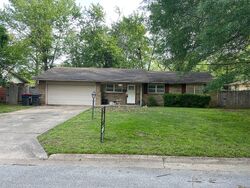 Pre-foreclosure in  INA AVE Springdale, AR 72762