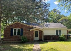 Pre-foreclosure in  CLOVERDALE RD Montgomery, AL 36111
