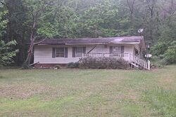 Pre-foreclosure in  EDGELAND RD Vandiver, AL 35176