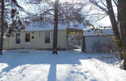 Pre-foreclosure in  15TH AVE E Saint Paul, MN 55109