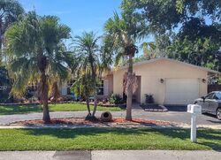  Nw 15th Ct, Hollywood FL