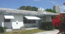 Pre-foreclosure in  ISLAND RD West Palm Beach, FL 33404