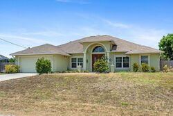 Pre-foreclosure in  NASHVILLE RD North Port, FL 34288