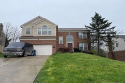 Pre-foreclosure in  KINGSBURG CT Erlanger, KY 41018