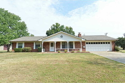 Pre-foreclosure in  OLD UNIONTOWN RD Van Buren, AR 72956