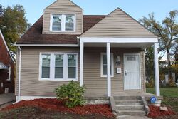 Pre-foreclosure in  LILAC ST Detroit, MI 48221