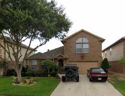 Pre-foreclosure in  RIVER FALLS DR Fort Worth, TX 76118