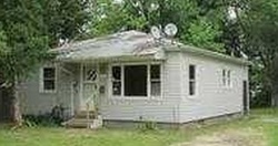 Pre-foreclosure in  2ND ST East Moline, IL 61244