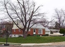 Pre-foreclosure in  GILES CT Woodbridge, VA 22191