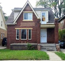 Pre-foreclosure in  SORRENTO ST Detroit, MI 48235
