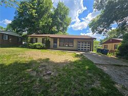  Melwood St, Excelsior Springs MO