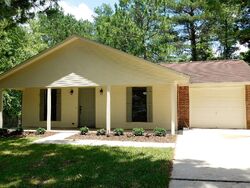 Pre-foreclosure in  LEMOYNE AVE Hattiesburg, MS 39402