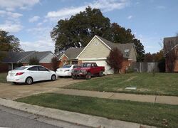Pre-foreclosure in  BRENTWOOD TRCE Southaven, MS 38671