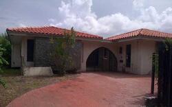 Pre-foreclosure in  NE 83RD ST Miami, FL 33138