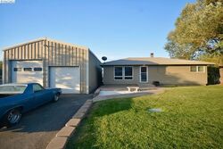 Pre-foreclosure in  W Victoria Ave Kennewick, WA 99336