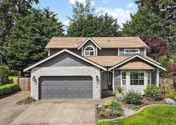 Pre-foreclosure in  87th Avenue Ct E Puyallup, WA 98375