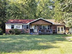 Pre-foreclosure in  Mundy Point Rd Callao, VA 22435