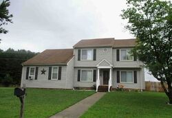 Pre-foreclosure in  Frost Flower Ct Chesapeake, VA 23323