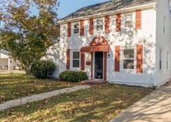 Pre-foreclosure in  Alden Ave Portsmouth, VA 23702