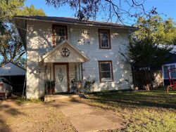  N Washington St, Kaufman TX