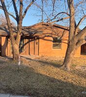 Pre-foreclosure in  Royal Crest Dr Mesquite, TX 75149