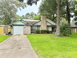 Pre-foreclosure in  Mallett St Crosby, TX 77532