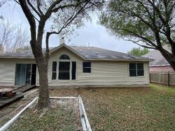 Pre-foreclosure in  Mumruffin Ln Austin, TX 78754