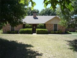Pre-foreclosure in  Georgetown Rd Red Oak, TX 75154