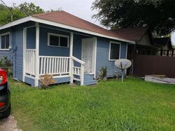 Pre-foreclosure in  Rogers St Houston, TX 77022