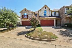 Pre-foreclosure in  Highland Villa Ln Arlington, TX 76012
